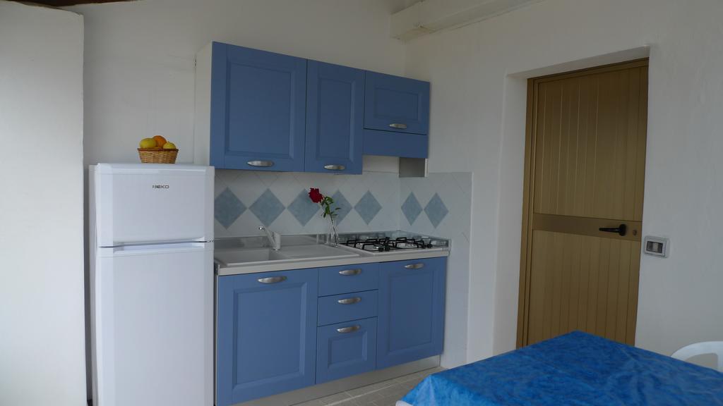 Residence Il Turistico Дзамброне Екстериор снимка