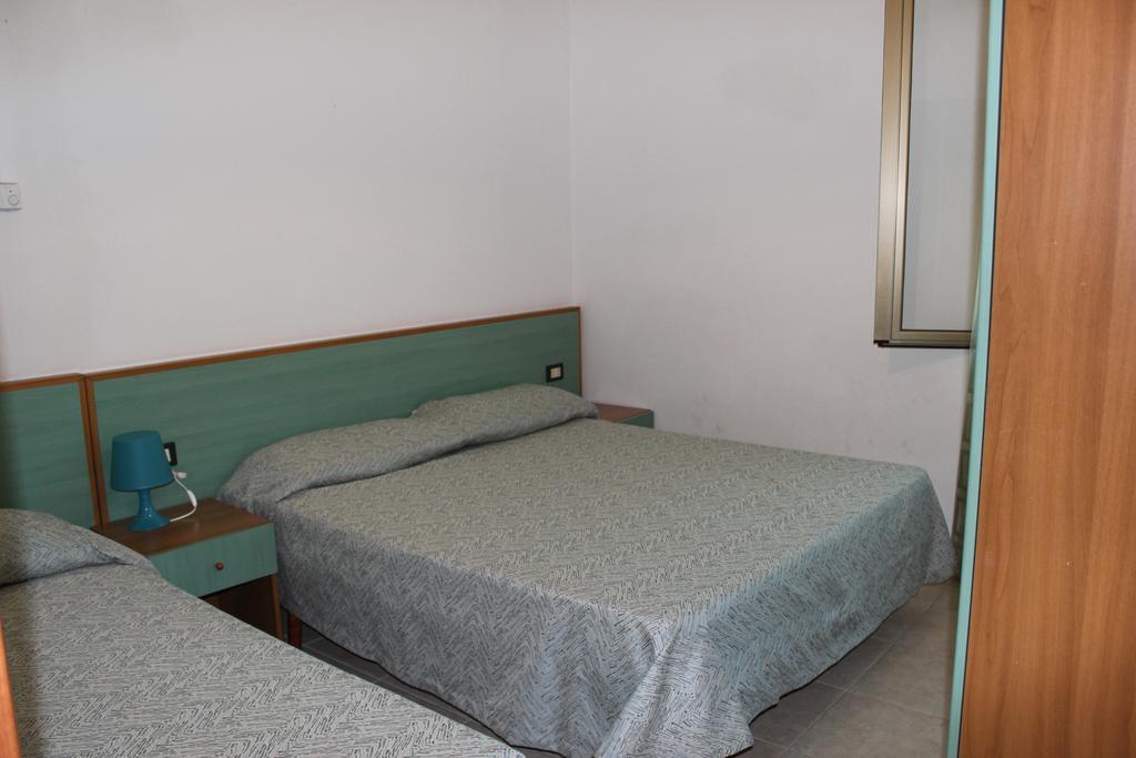 Residence Il Turistico Дзамброне Екстериор снимка