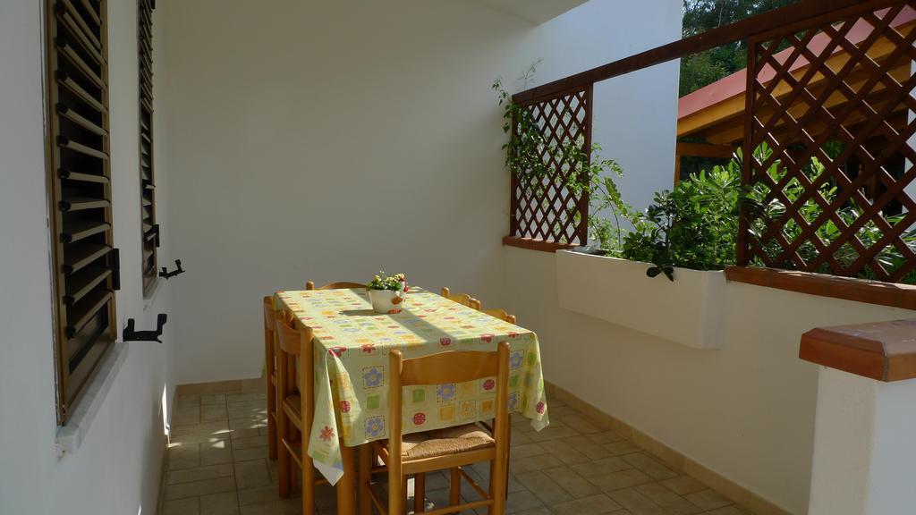 Residence Il Turistico Дзамброне Екстериор снимка